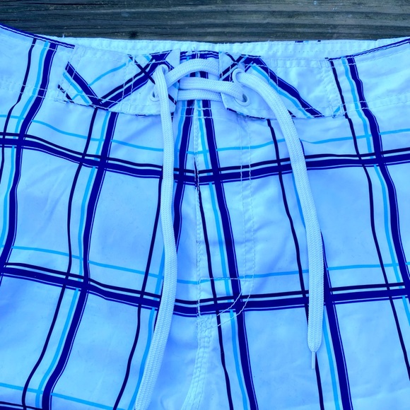 Old Navy Men’s board shorts swim trunks white and blue sz large - Picture 4 of 8